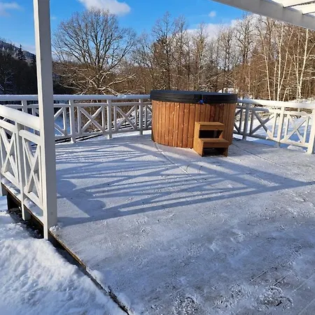 W Rudawach I Laka Goraca Balia Baseny Hébergement de vacances